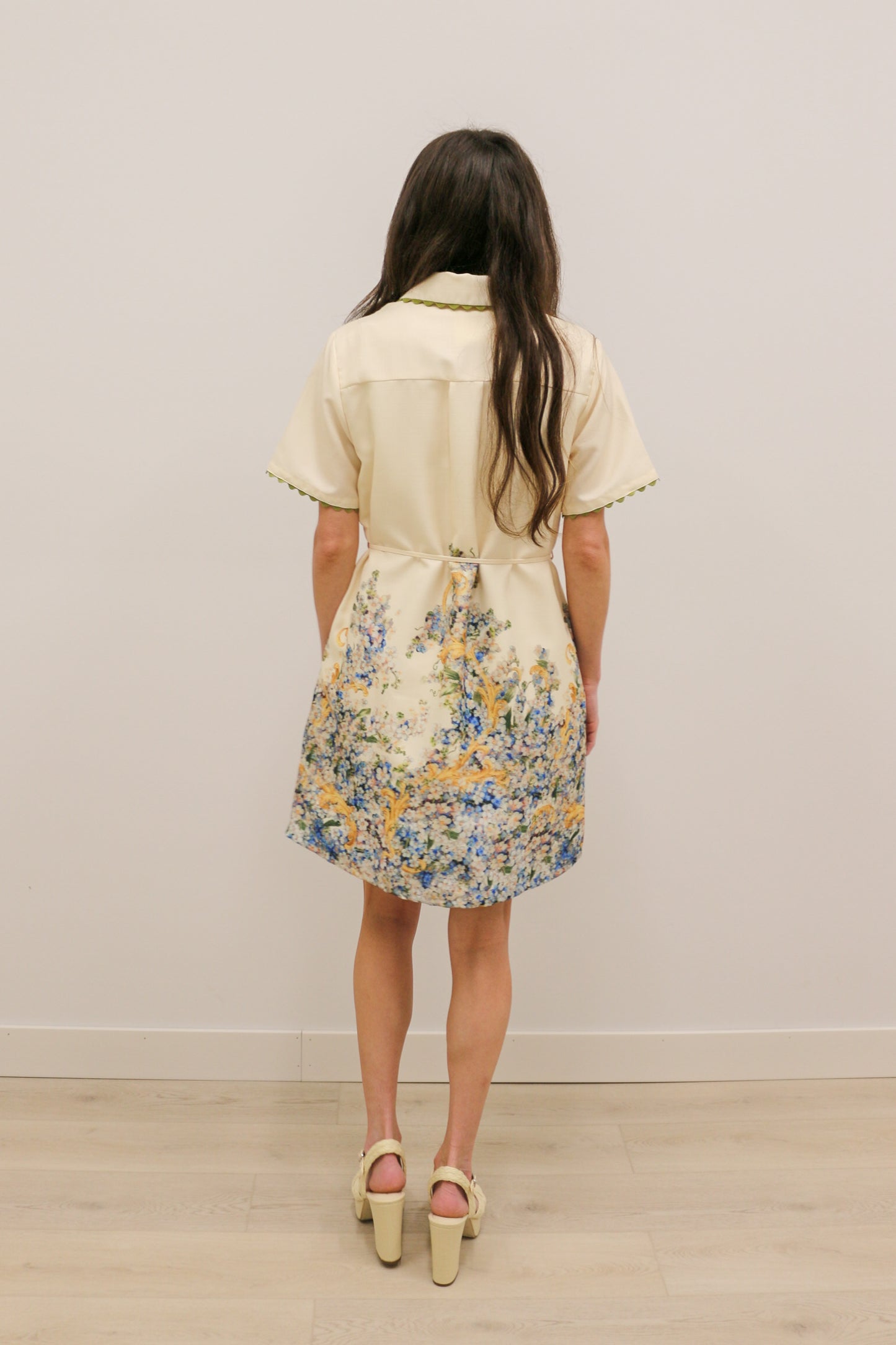Hydrangea Abstract Print Short Sleeve Collared Mini Dress - Natural Multi