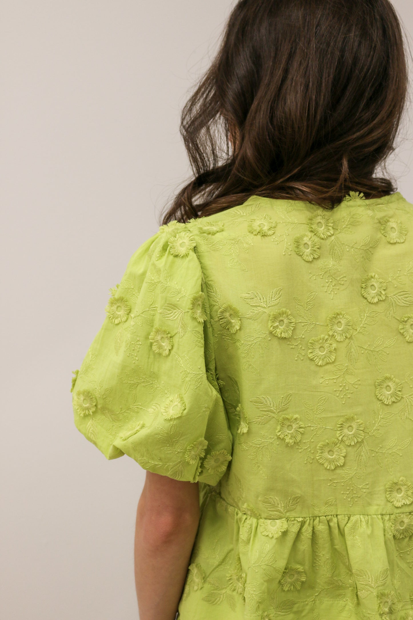 Embroidered Floral Appliqué Front Tie Closure Bubble Short Sleeve Blouse - Apple Green