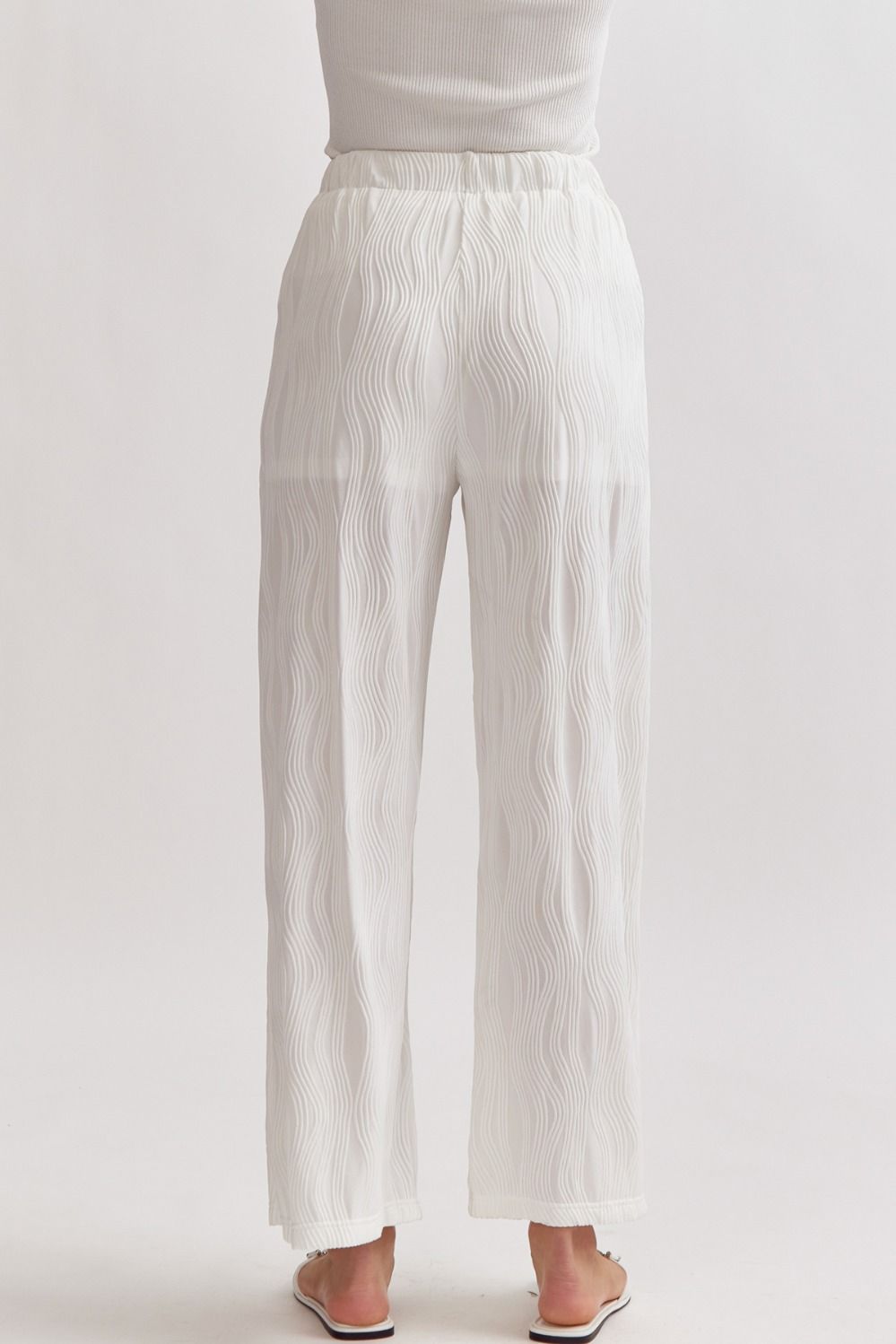 Wave Textured Drawstring Pants - White