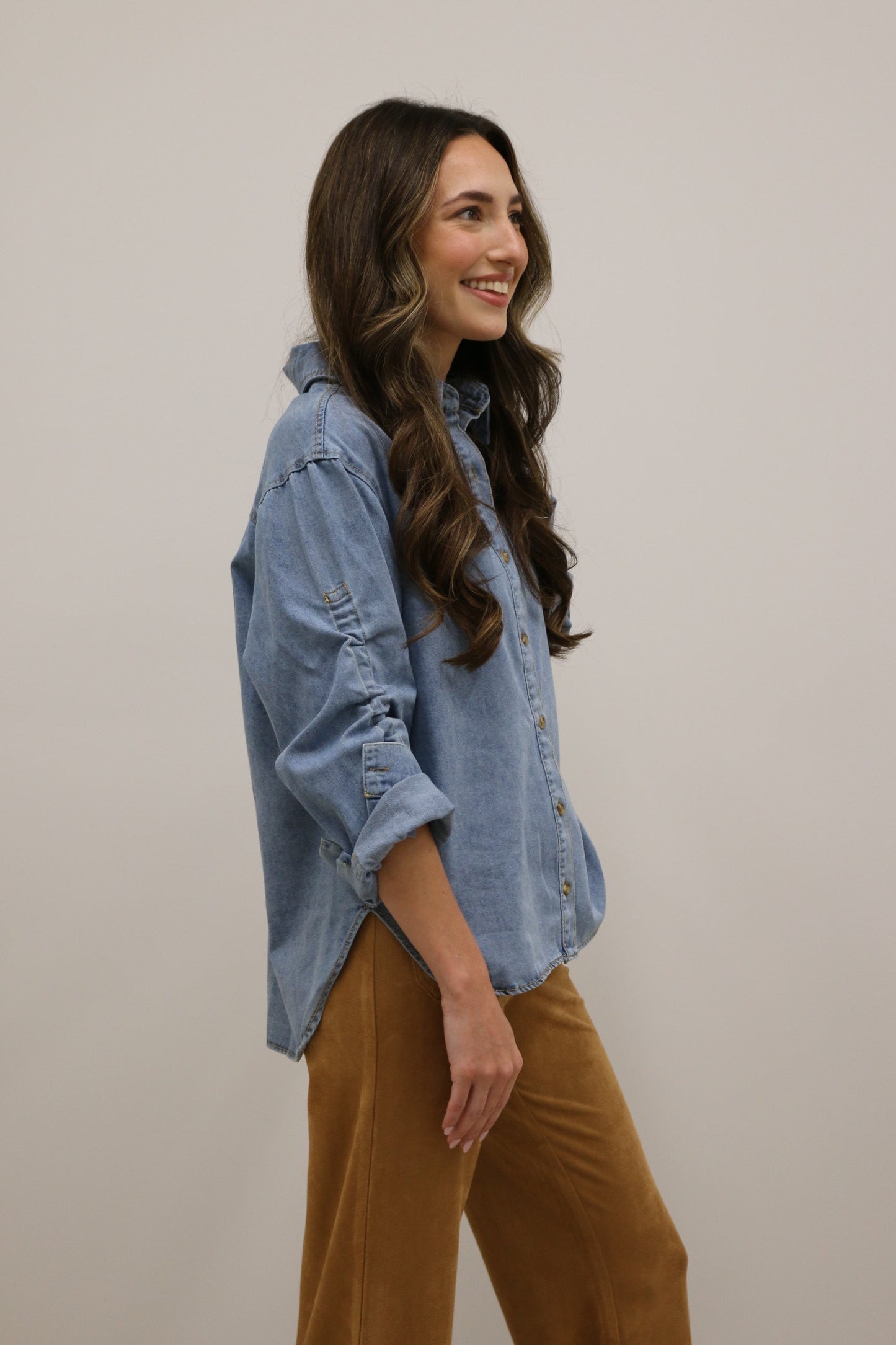 Varra Long Ruched Sleeve Collared Button Up Denim Shirt - Denim Blue