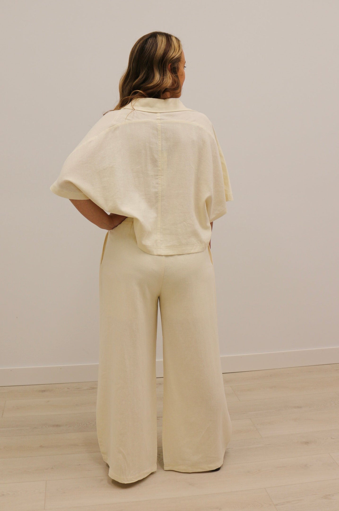 Raleigh Textured Wide Leg Relaxed Fit Drawstring Pants - Light Linen
