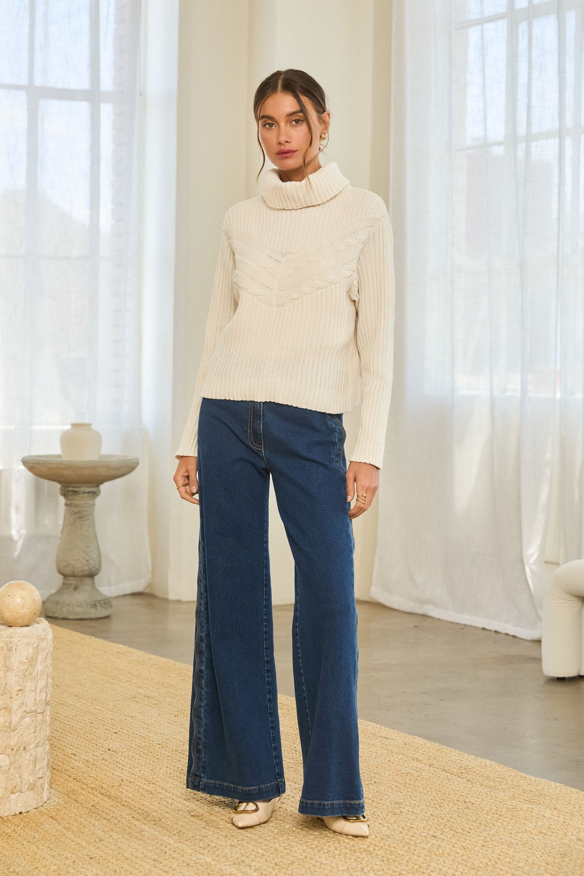 Evie Cable Knit Detail Long Sleeve Turtleneck Sweater - Ivory