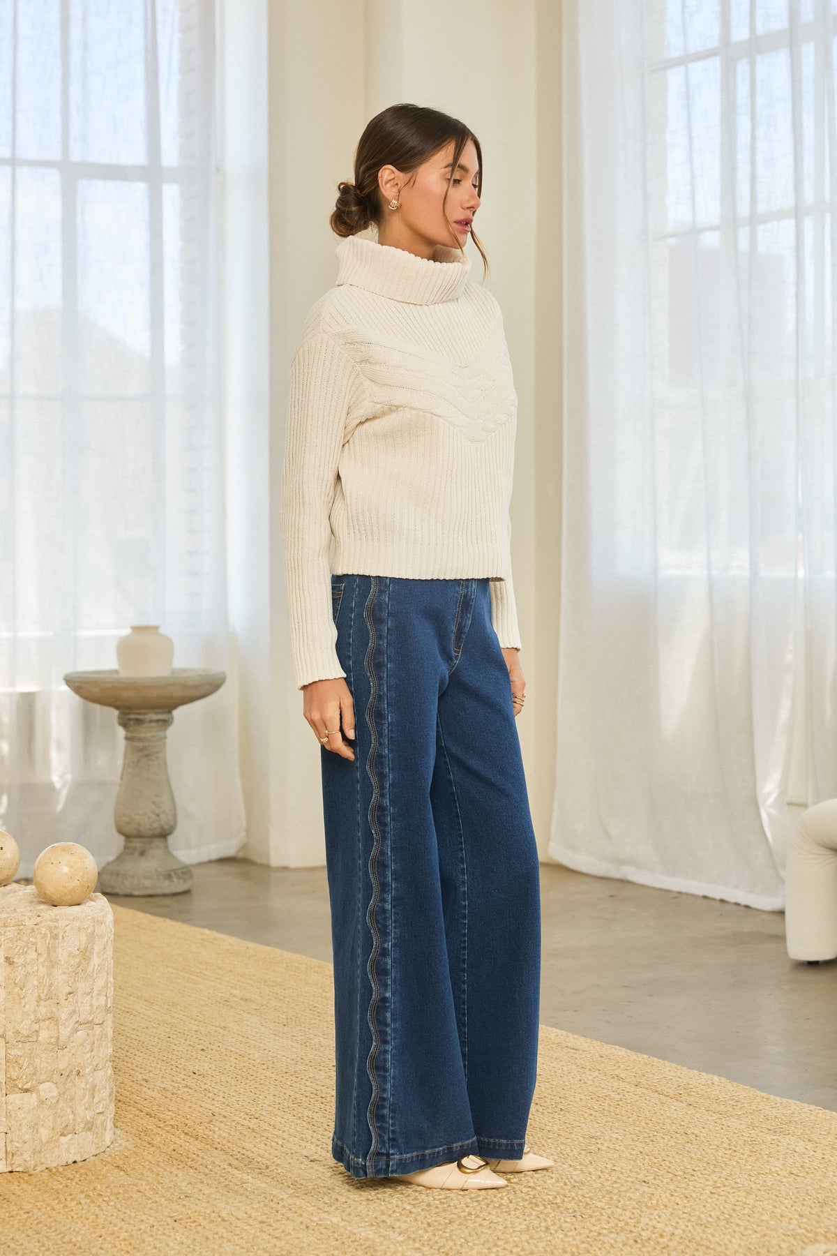 Evie Cable Knit Detail Long Sleeve Turtleneck Sweater - Ivory