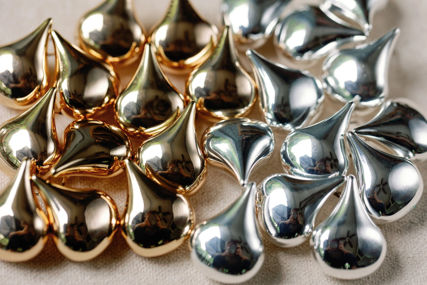 Teardrop Chunky Statement Stud Earrings - Gold