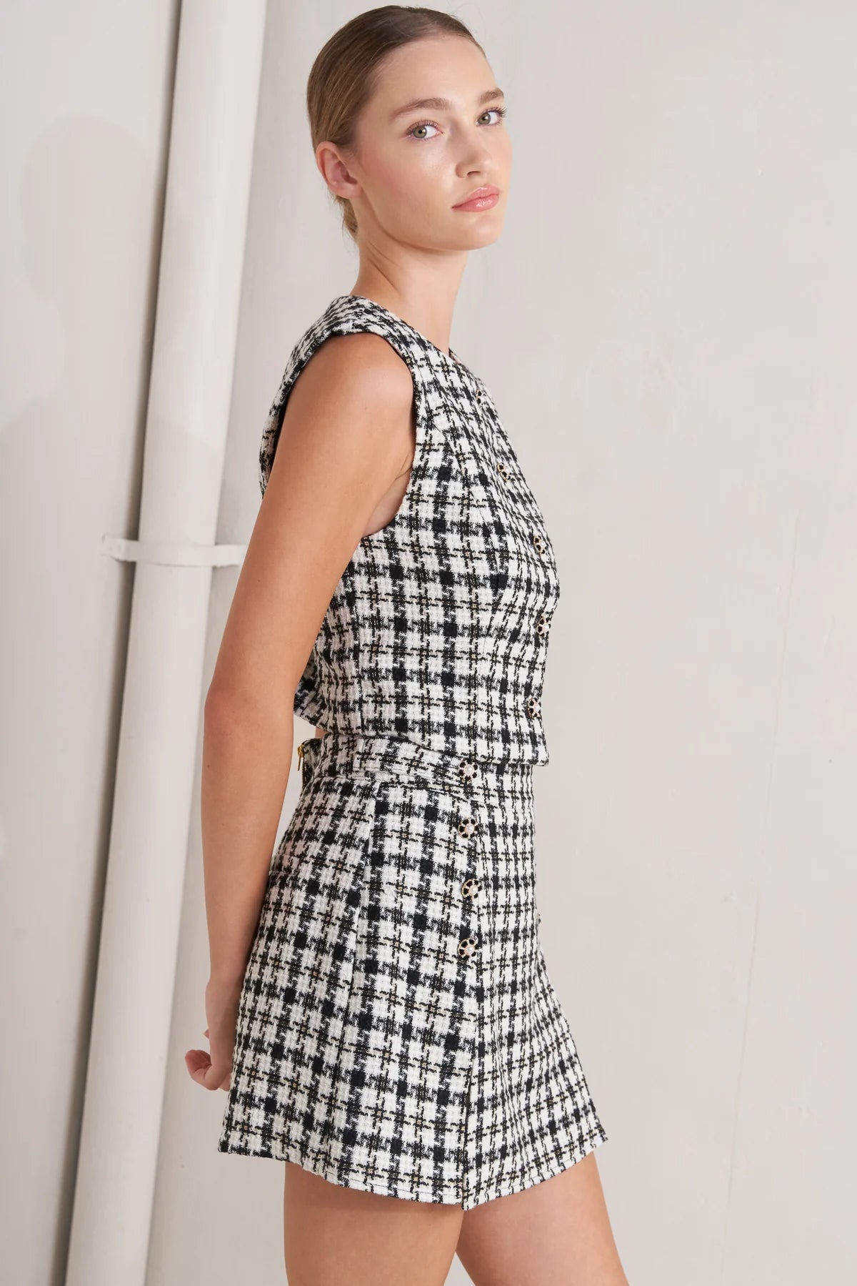 Valerie Pearl Button Tweed High Waisted Skort - Ivory Multi