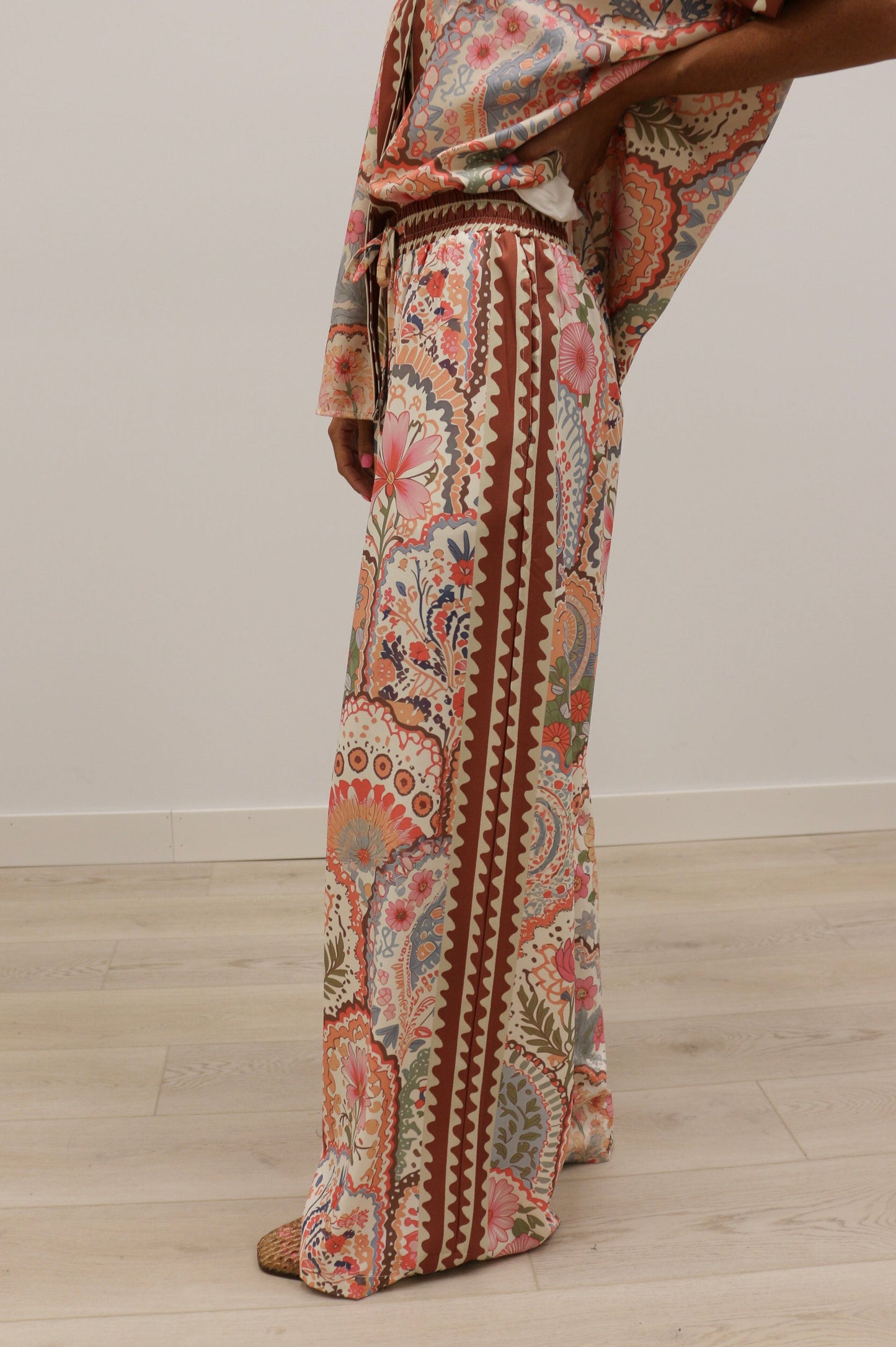 Grotta Printed High Waisted Wide Leg Pants - Pink Multi