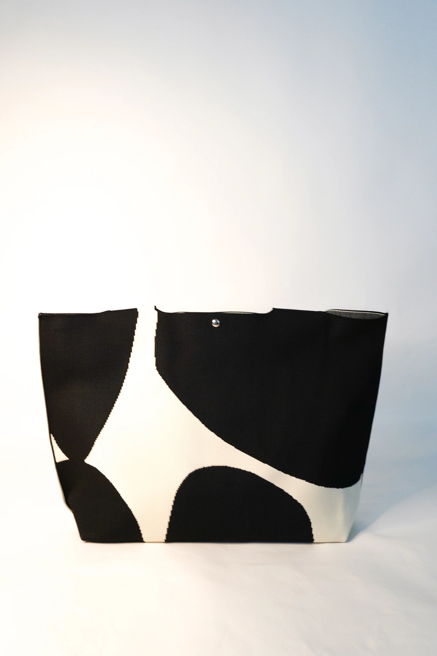 MOOdy Printed Signature Tote Machine Washable - Black