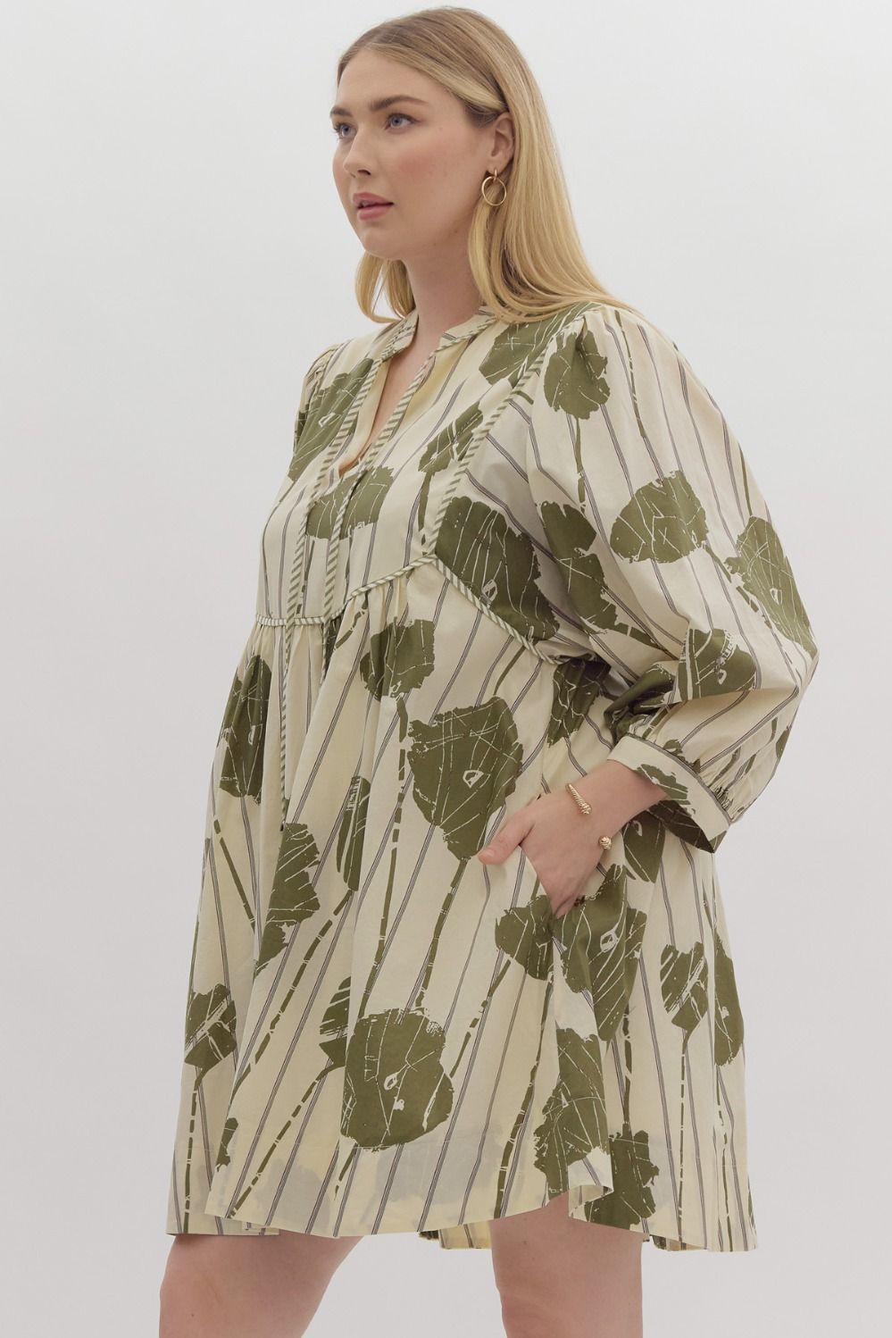 Abbigail Curve Floral Printed V-Neck 3/4 Sleeve Mini Dress - Green Multi