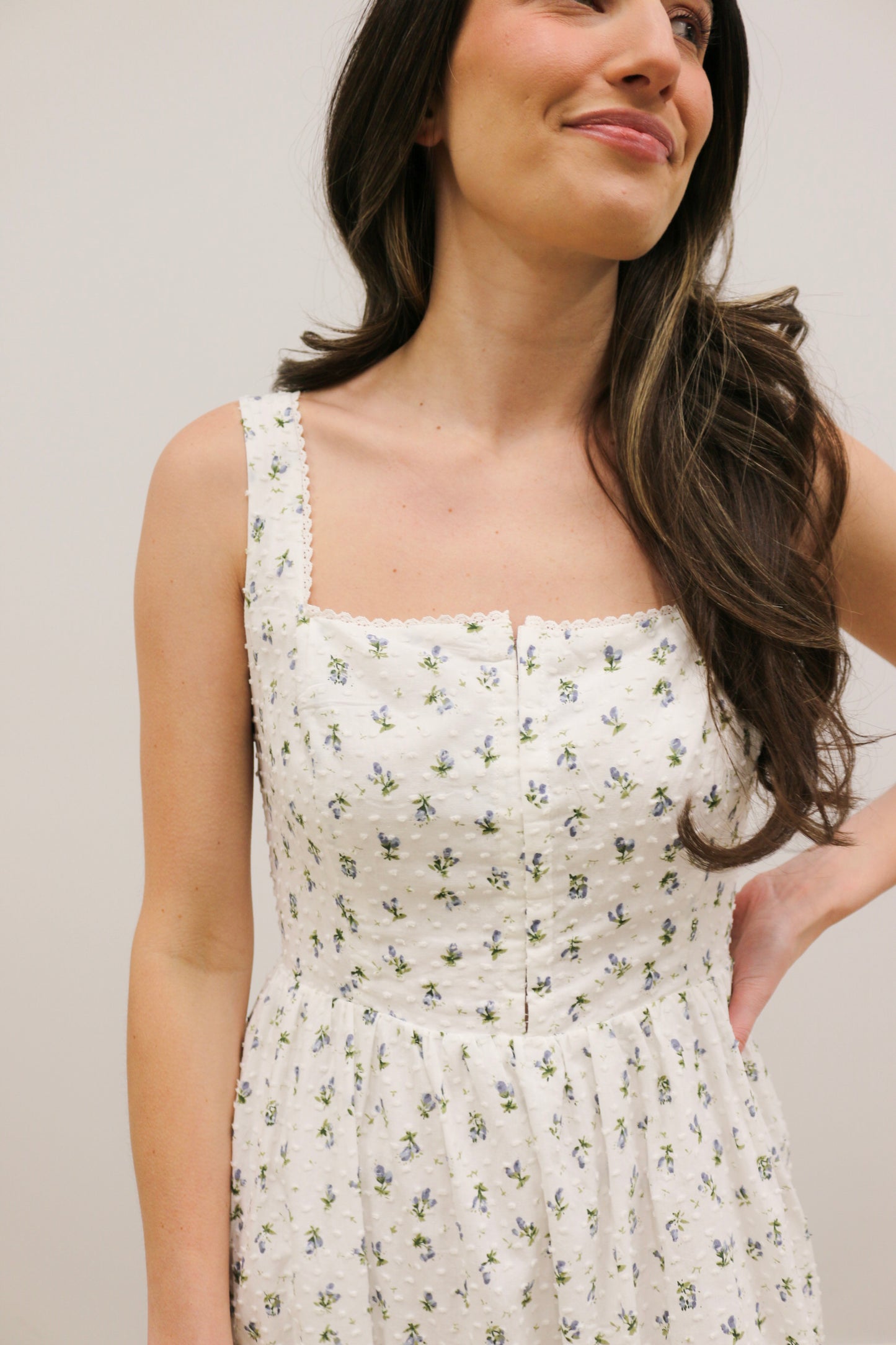 Avielle Ditzy Floral Clip Dot Corset Tie Sleeveless Midi Dress - White Blue Multi