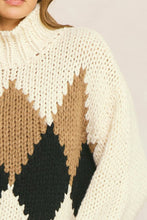 Load image into Gallery viewer, Bywater Diamond Chunky Knit Long Sleeve Sweater - Mocha Combo
