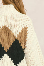 Load image into Gallery viewer, Bywater Diamond Chunky Knit Long Sleeve Sweater - Mocha Combo
