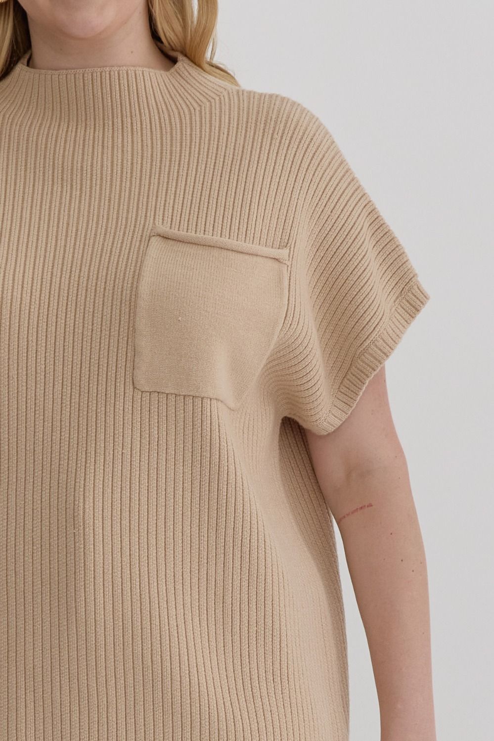 zSALE Elodie Curve Short Sleeve Cropped Mock Neck Pocket Knit - Natural