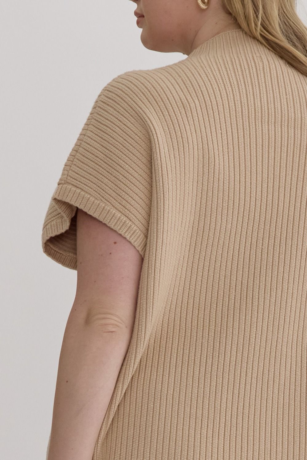 zSALE Elodie Curve Short Sleeve Cropped Mock Neck Pocket Knit - Natural