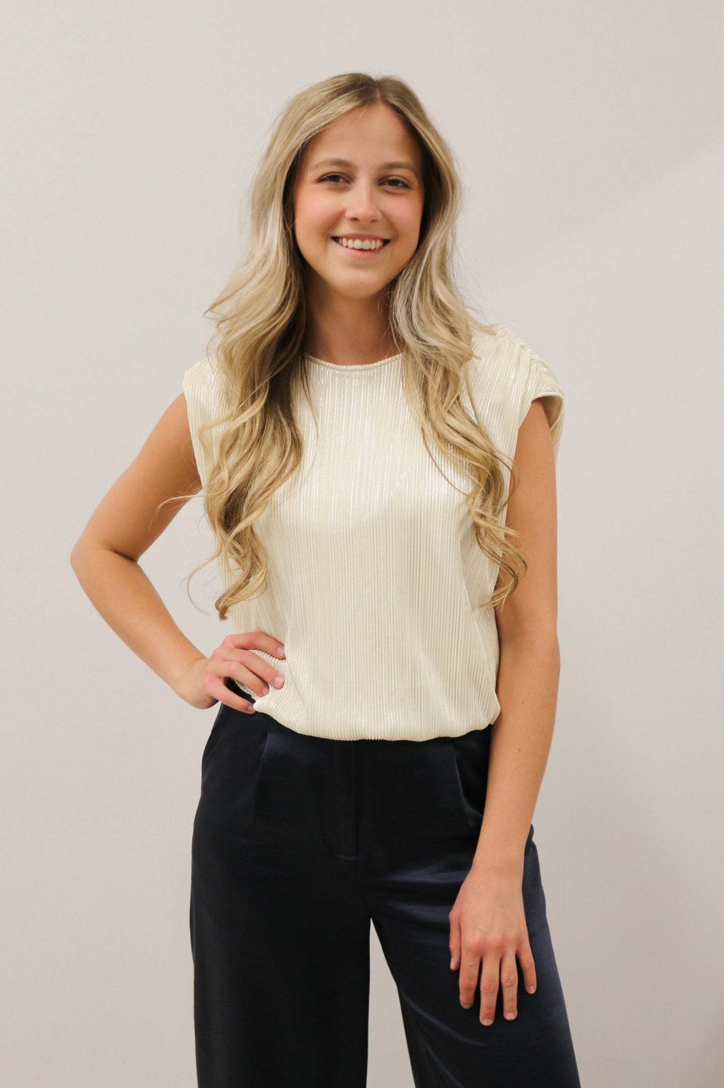 Lilia Sleeveless Shimmer Metallic Bubble Hem Knit Blouse - Ivory Silver