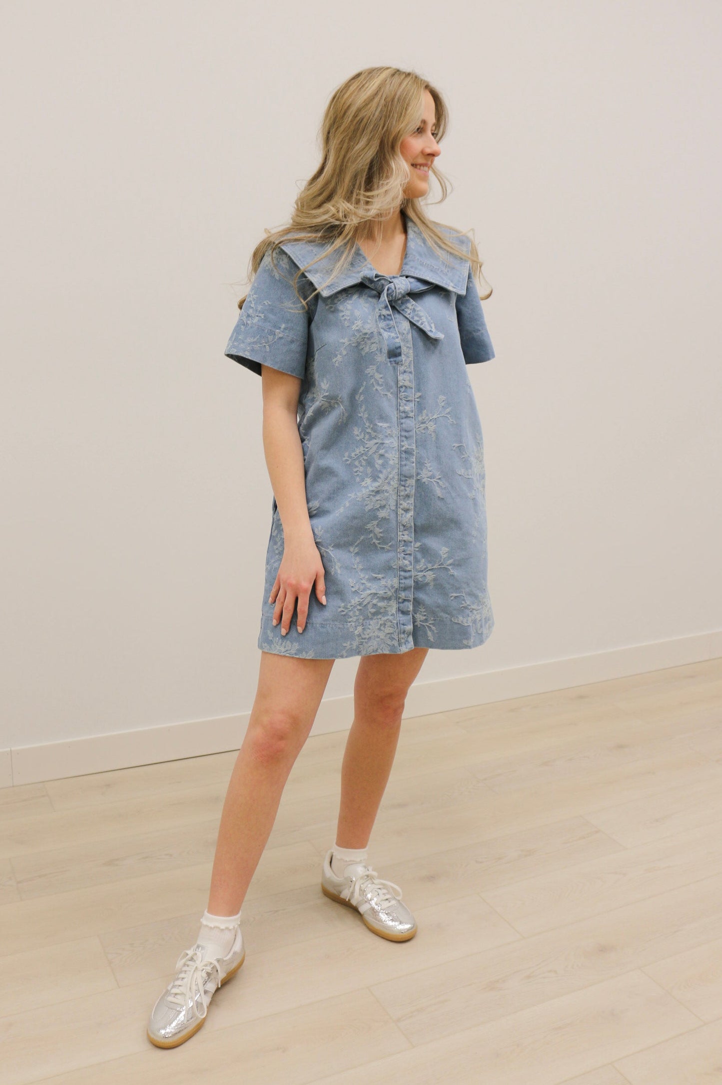 Hendry Short Sleeve Sailor Collar Textured Floral Print Mini Dress - Light Denim