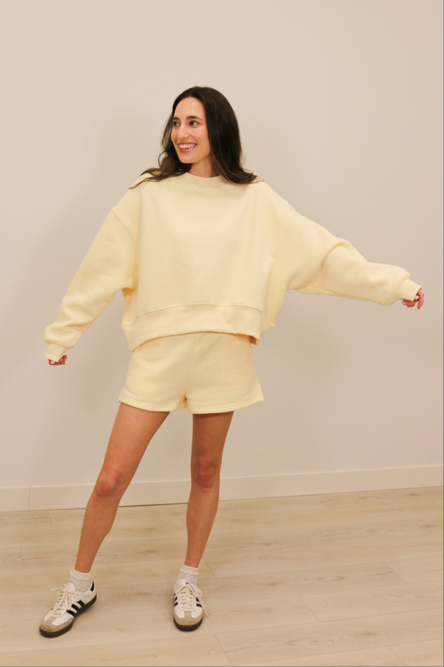 Kate Oversized Long Sleeve Crewneck Sweatshirt - Butter Yellow