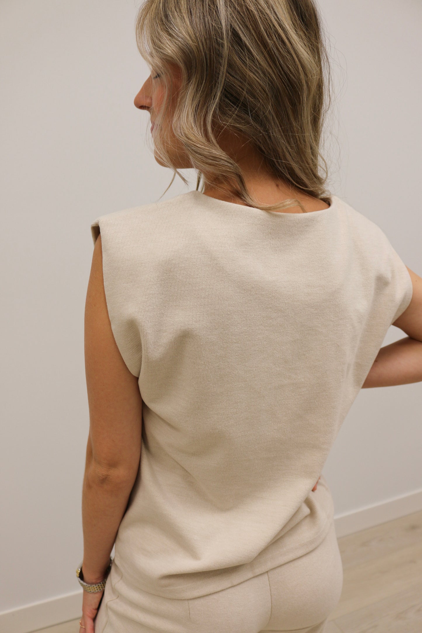 Leigh Front Seam Sleeveless Knit Top - Oatmeal