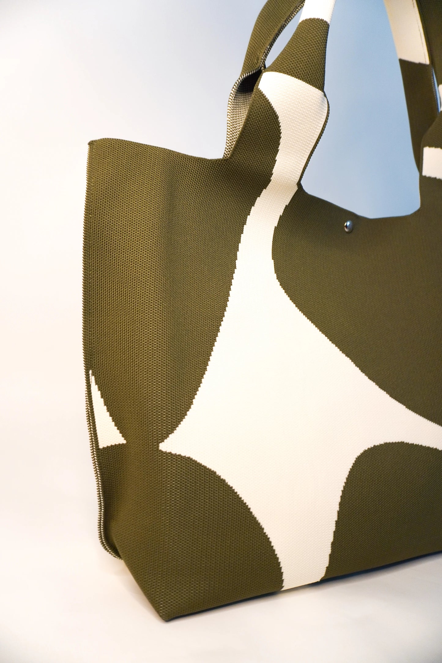 MOOdy Printed Signature Tote Machine Washable - Green Olive Multi