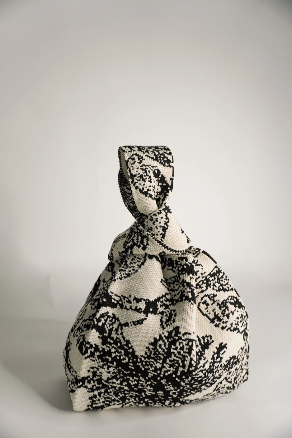 Palm Beach Print Top Knot Machine Washable Bag Medium - Black Multi