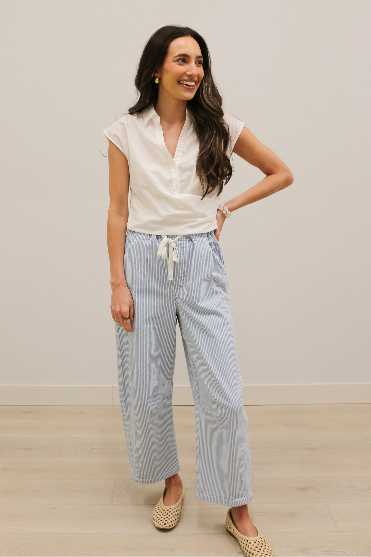Pipa Sleeveless Collared Folded Waist Top - White