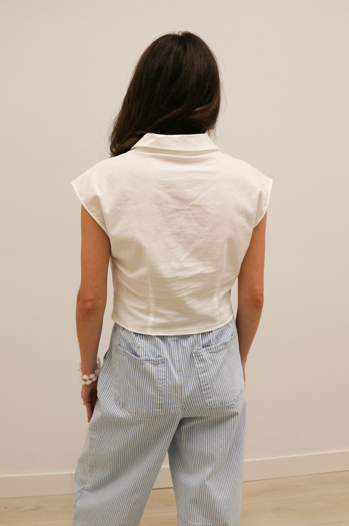 Pipa Sleeveless Collared Folded Waist Top - White