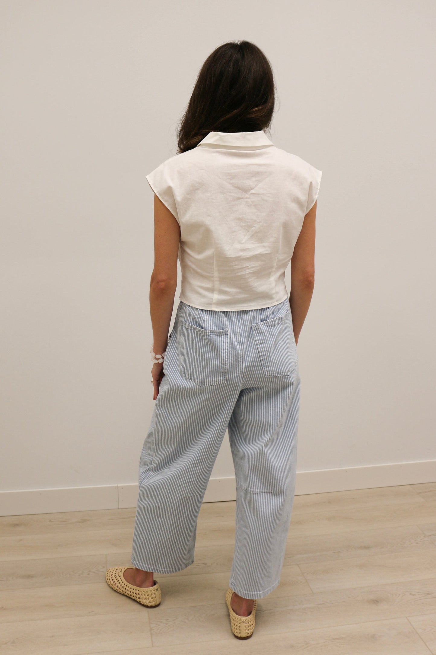 Pipa Sleeveless Collared Folded Waist Top - White