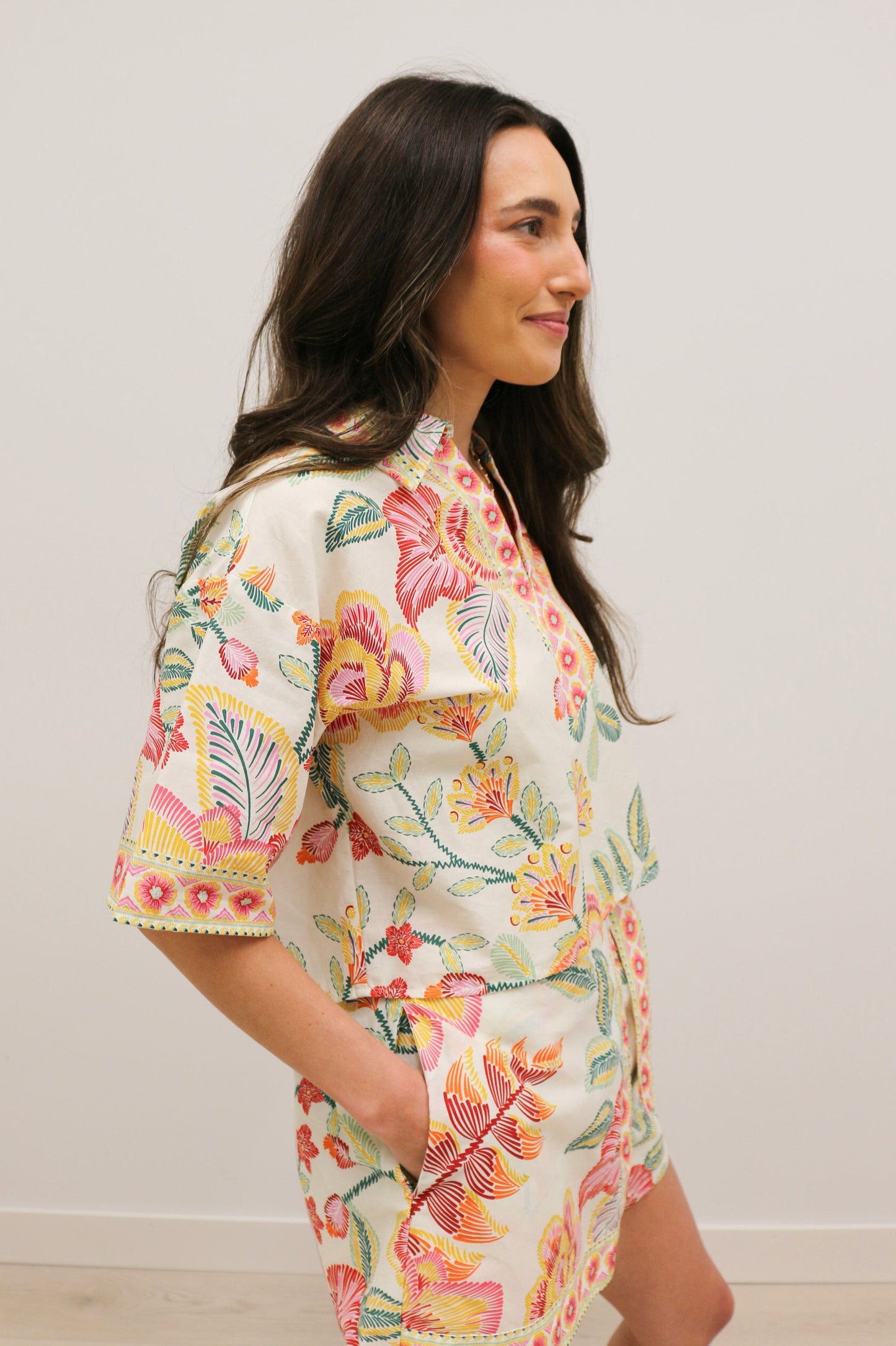Seychelles Tropical Print Collared Short Sleeve Woven Top - Pink Multi