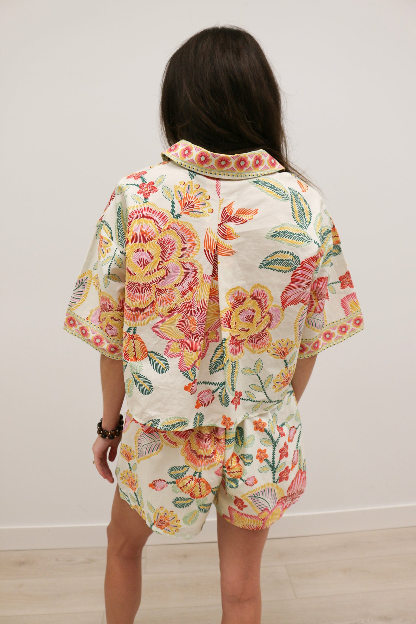 Seychelles Tropical Print Collared Short Sleeve Woven Top - Pink Multi