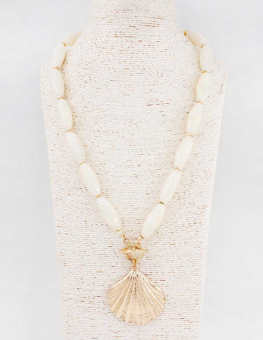 Shell Pendant Oval Stone Beaded Necklace - White Gold