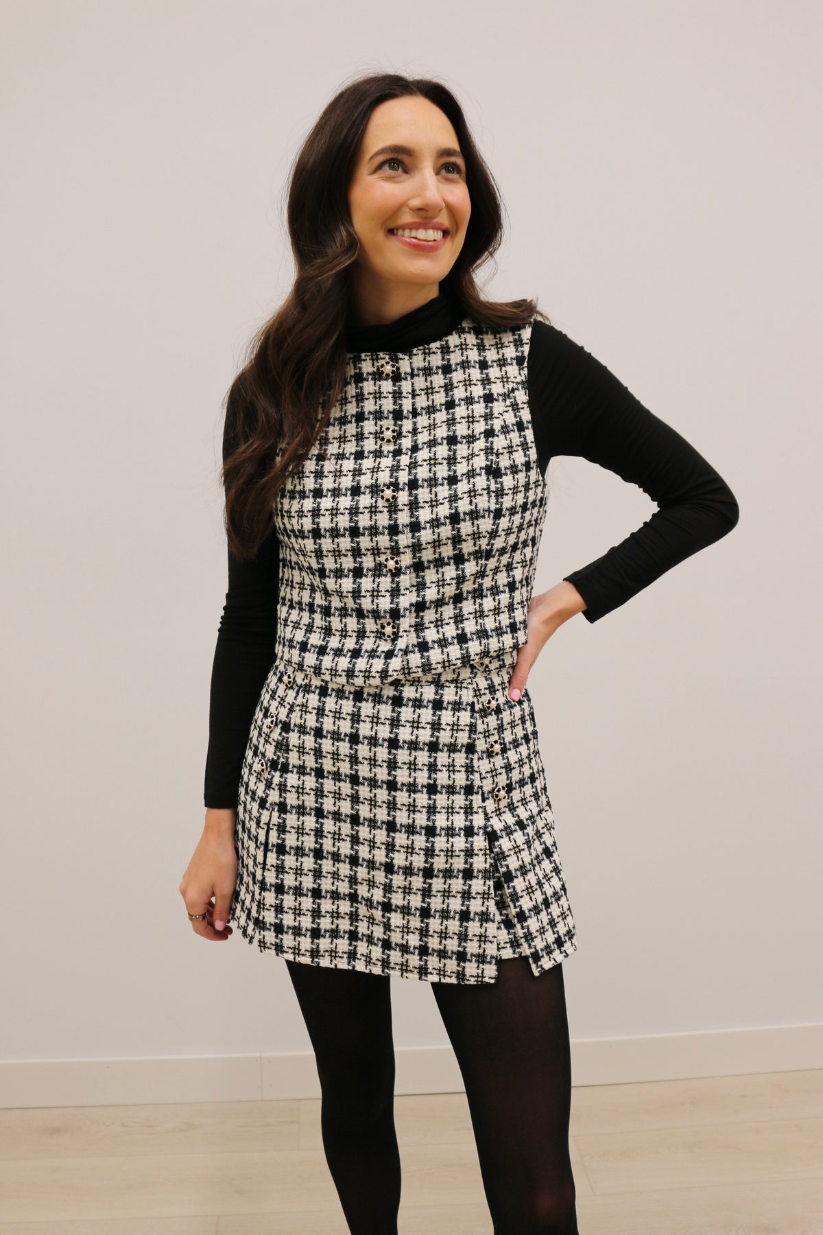Valerie Pearl Button Tweed High Waisted Skort - Ivory Multi