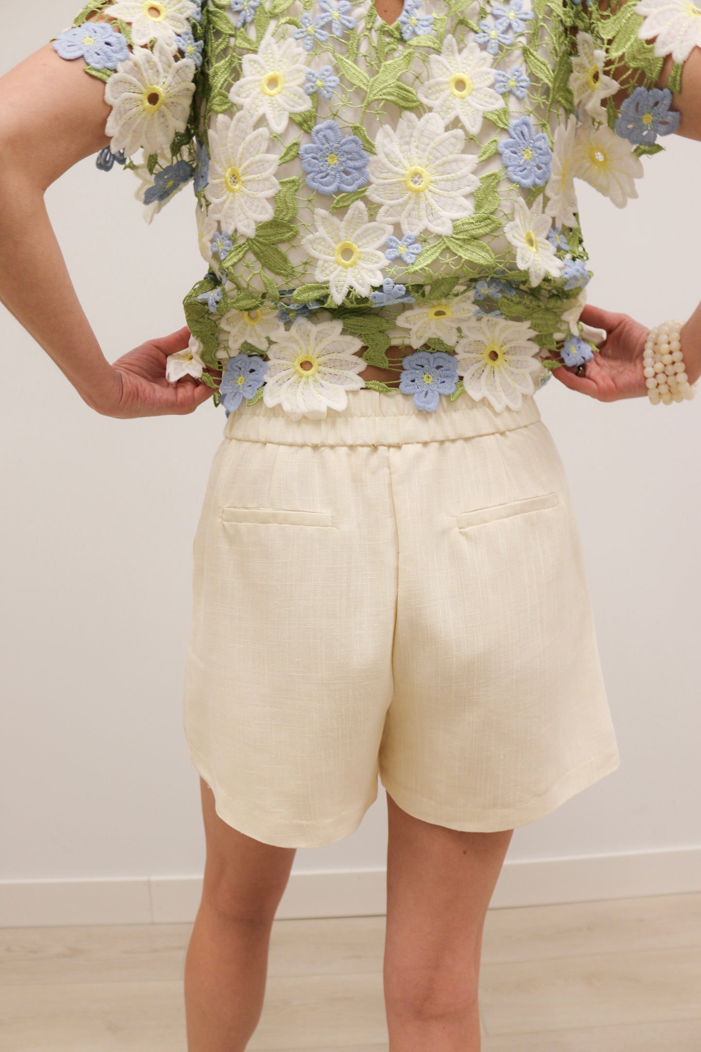 Venice High-Waisted Pleat Shorts - Ecru