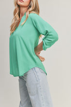Load image into Gallery viewer, Delilah V-Neck 3/4 Sleeve Woven Blouse - Green
