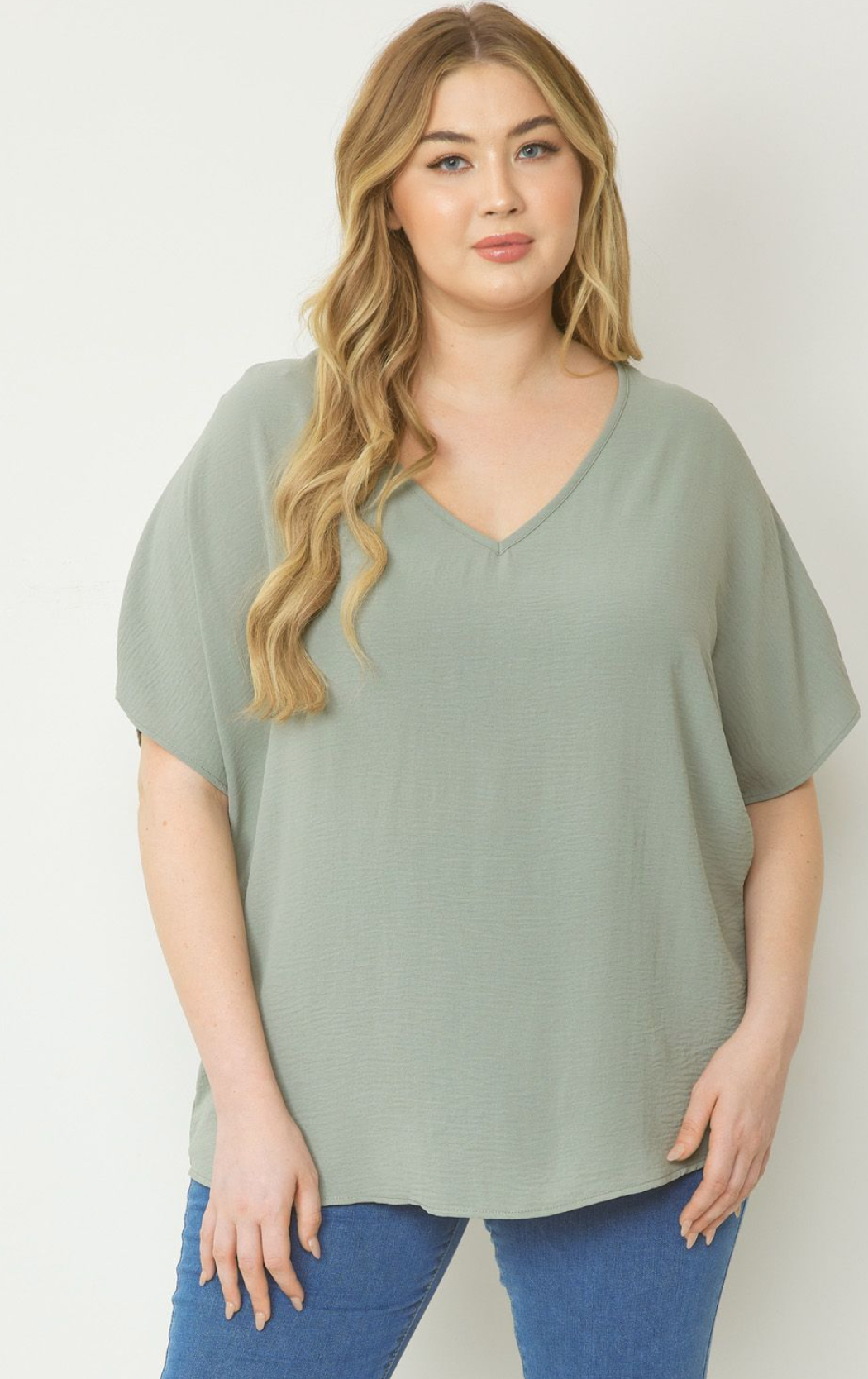 Curve Thea Essential V-Neck Short Sleeve Woven Blouse - Sage Green