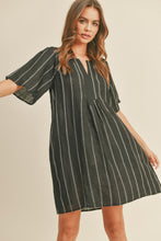 Load image into Gallery viewer, zSALE Marco Relaxed Fit Linen Stripe Dress - Black &amp; White
